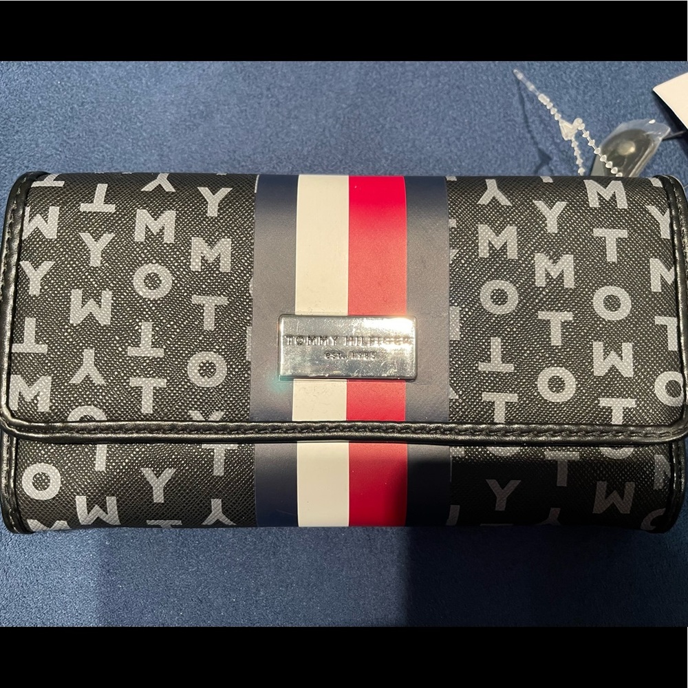 Tommy Hilfiger Wallet